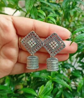 Silver Square Earrings | Geometric Chic | Trendy Jewelry